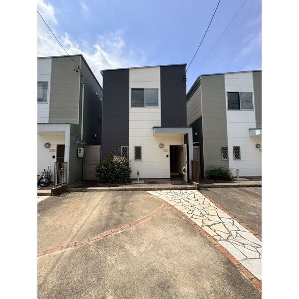 炭の家Ⅱ長良町4丁目　E その他外観1