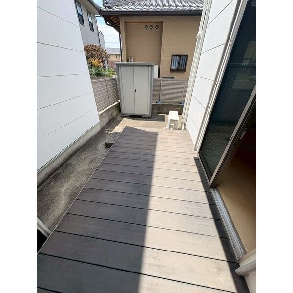 炭の家Ⅱ長良町4丁目　E ベランダ