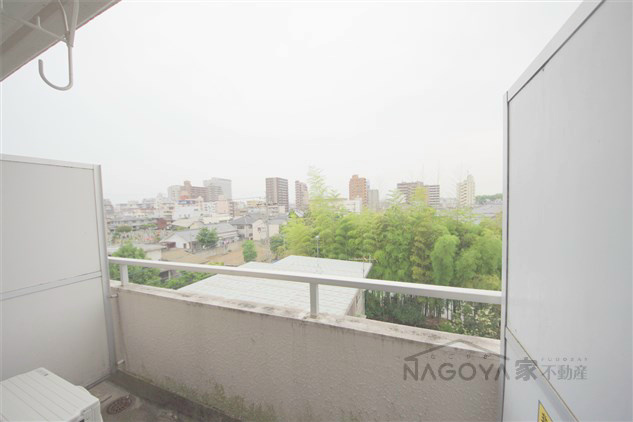 ガーデンパレス桜山 ベランダ
