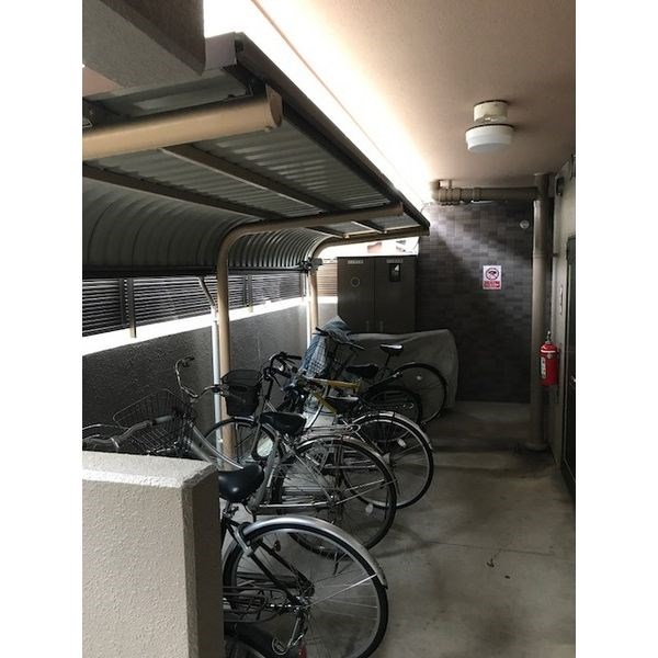 グリーンヒル瑞穂 駐車場