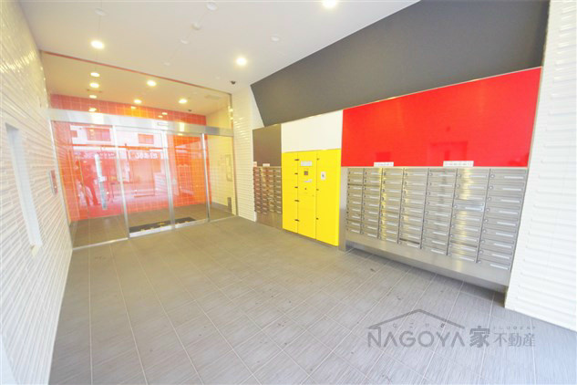 RIDGE堀田 エントランス