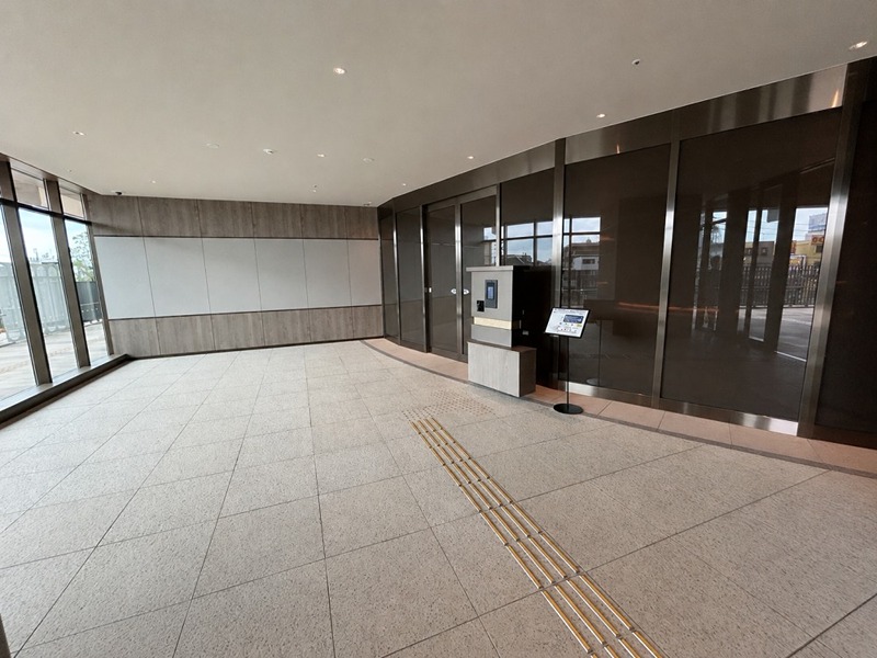 東京都中野区中野４丁目 エントランス