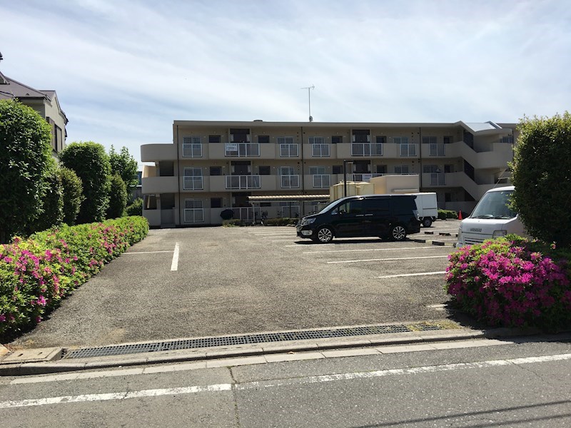 サンパレス多摩Ａ館駐車場 間取り