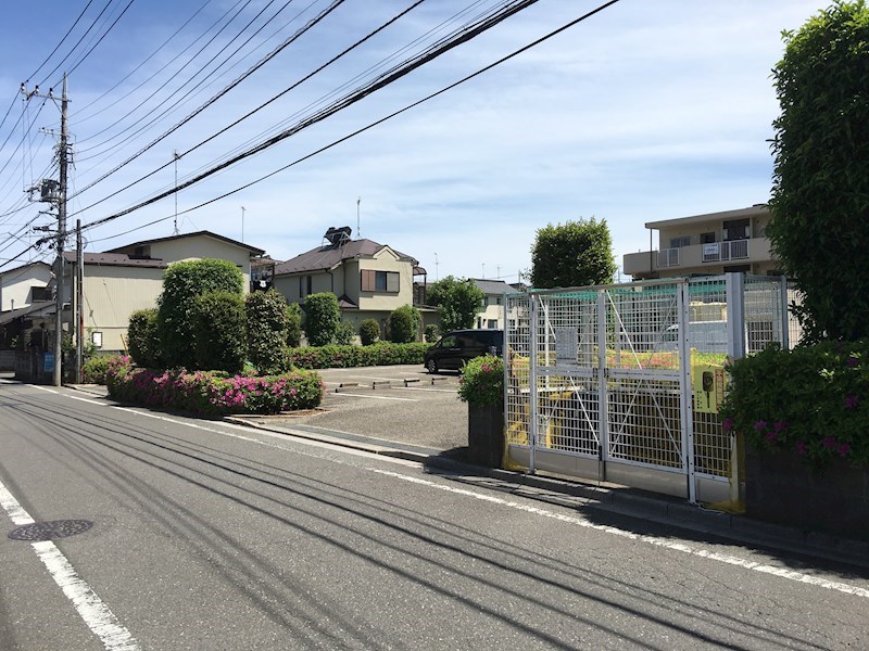 サンパレス多摩Ａ館駐車場 0号室 外観