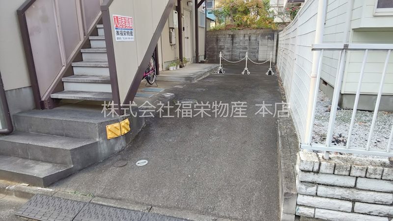 フレグランス東大和  駐車場