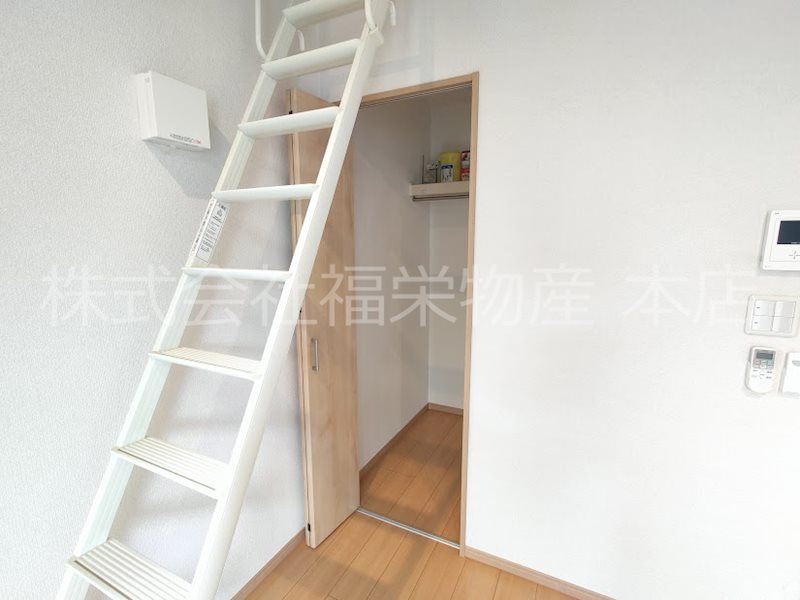 フェリーチェ26   収納