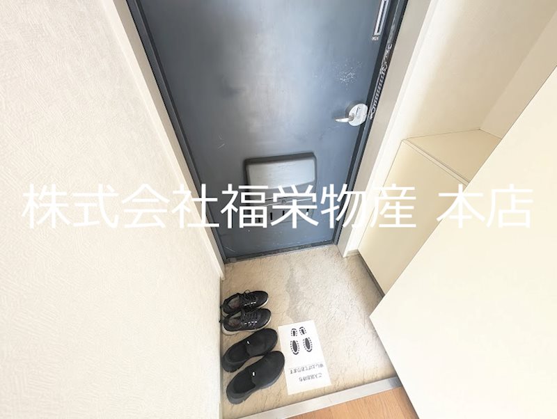 メゾンド・ノアロゼ 玄関