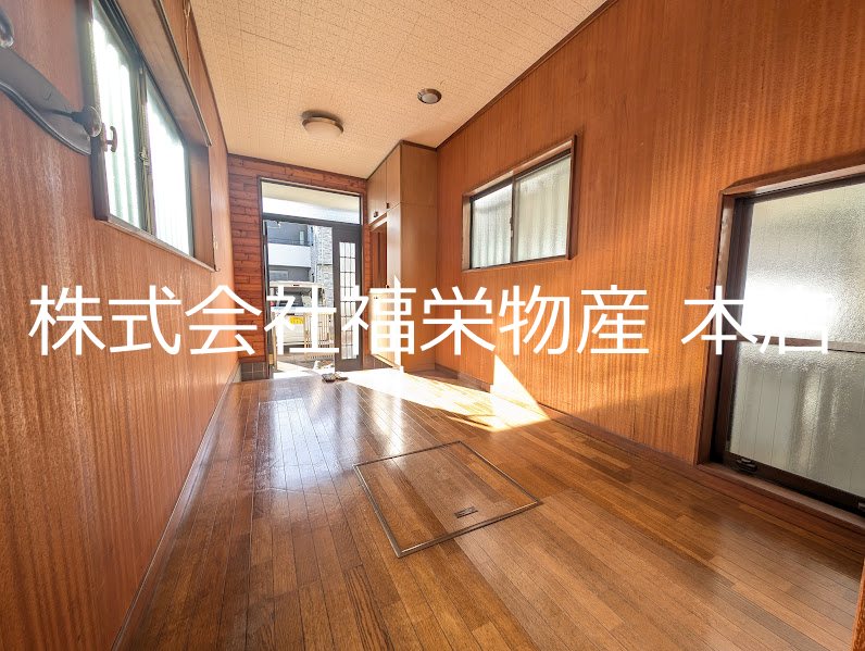 向原貸家 玄関