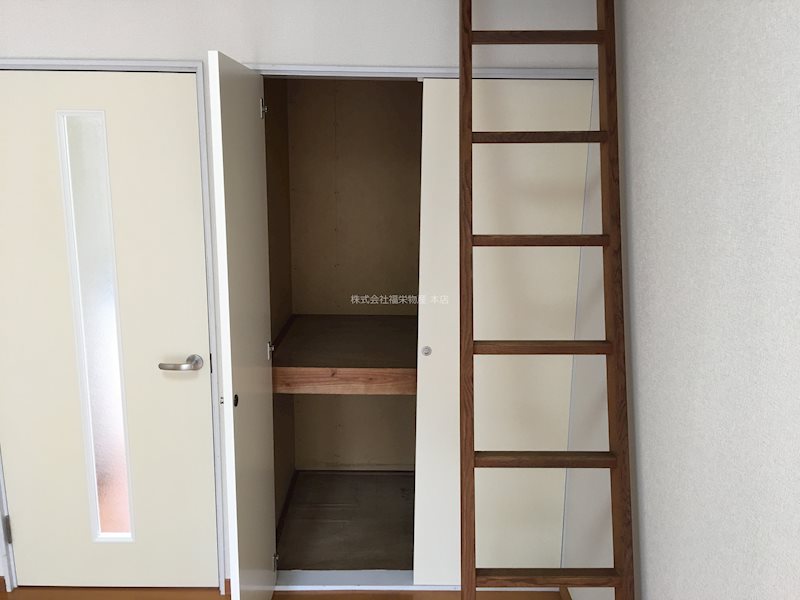 東京都立川市高松町１丁目21-6 収納