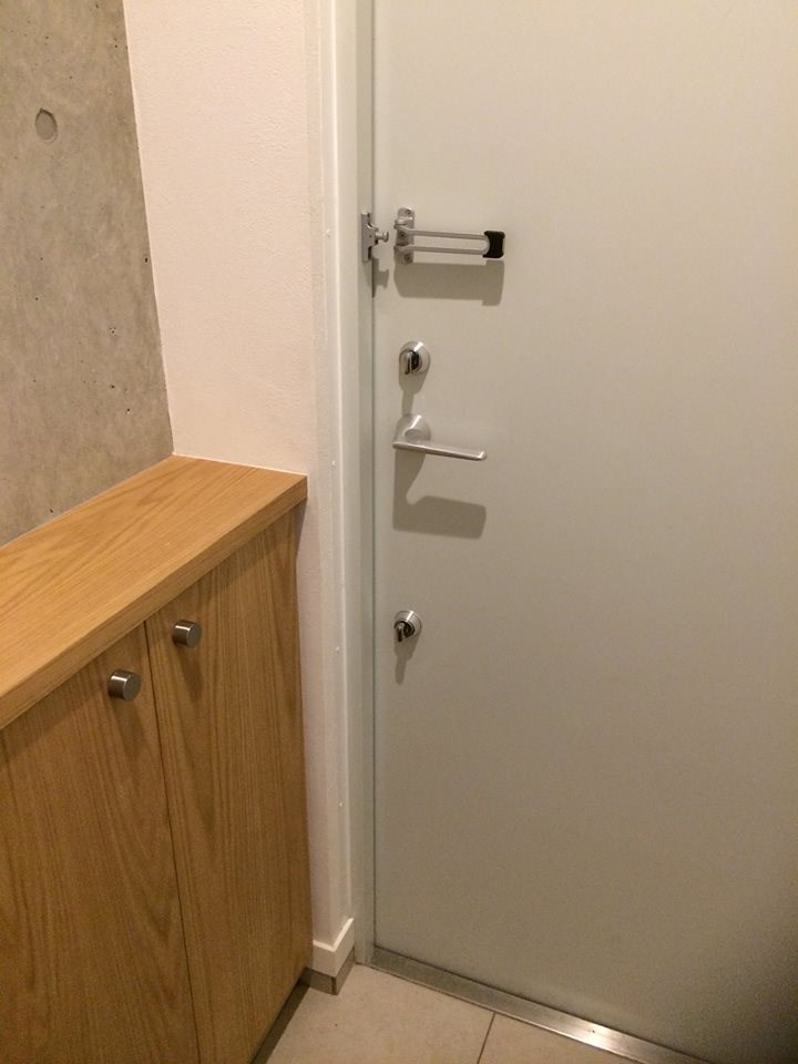 柿の木坂マンション 玄関