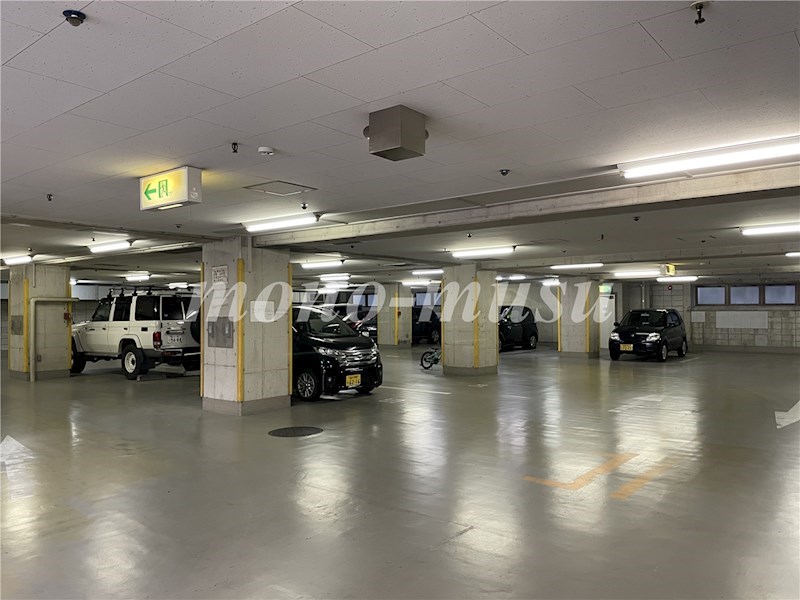 田園調布南マンション 駐車場