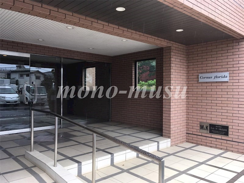 コーナスフロリダ エントランス