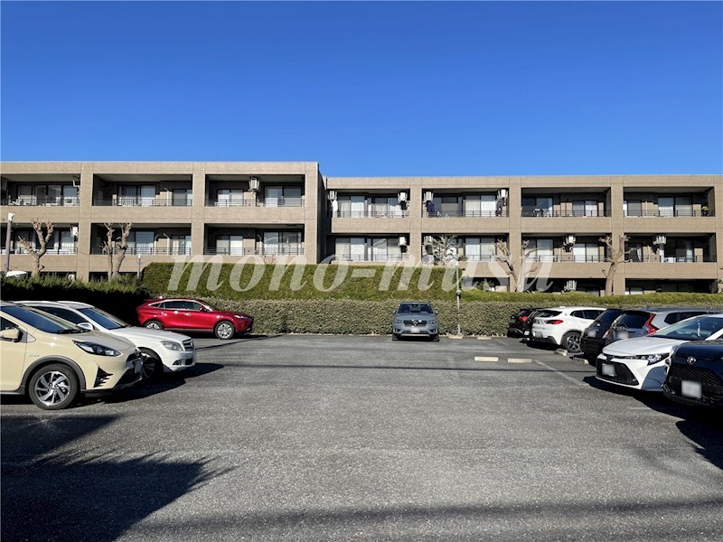 コーナスフロリダ 駐車場