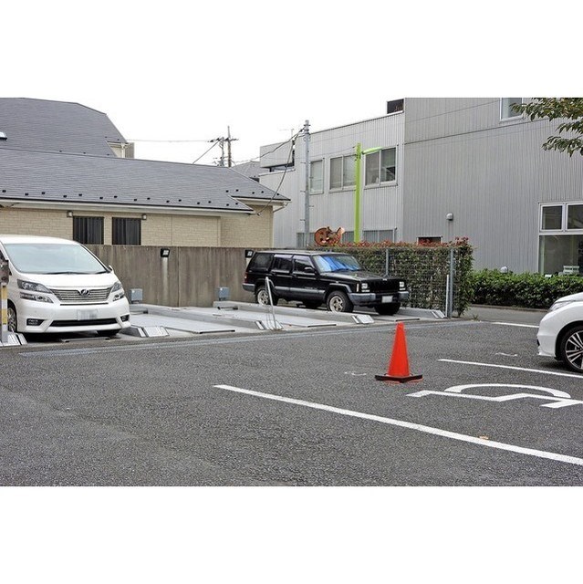 グリーンテラス世田谷 駐車場
