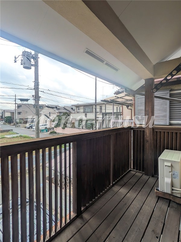 港北区下田町戸建 ベランダ