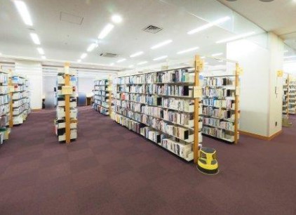 クロスエアタワー 図書館
