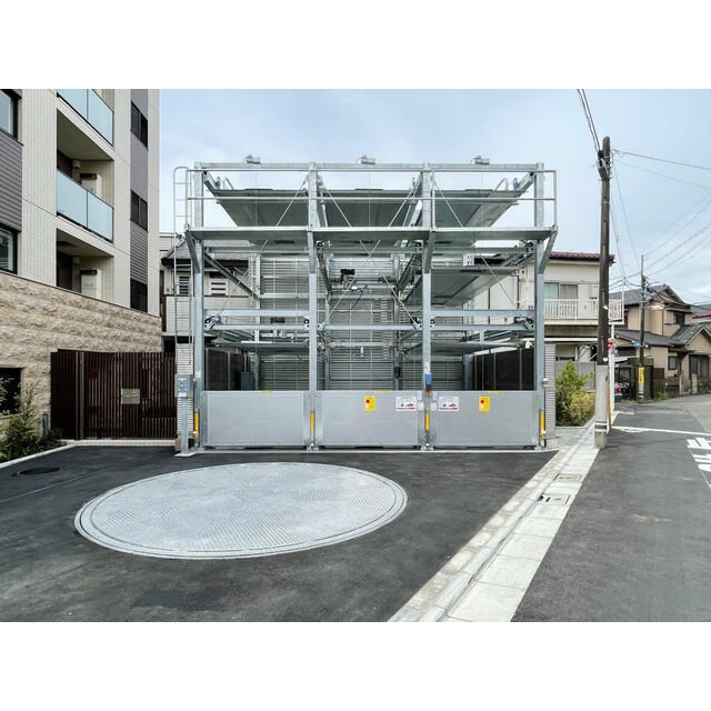 アジュールテラス目黒祐天寺 駐車場