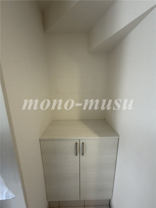 上馬4丁目戸建 玄関