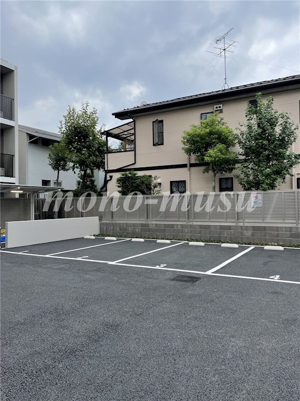 フレンシア目黒洗足 駐車場
