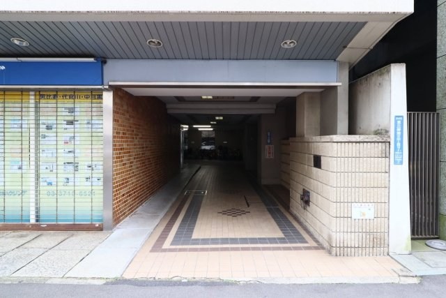 東光苑マンション エントランス