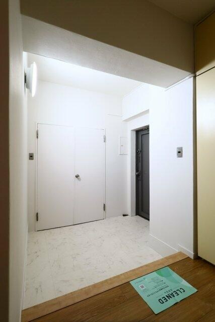 東光苑マンション 玄関