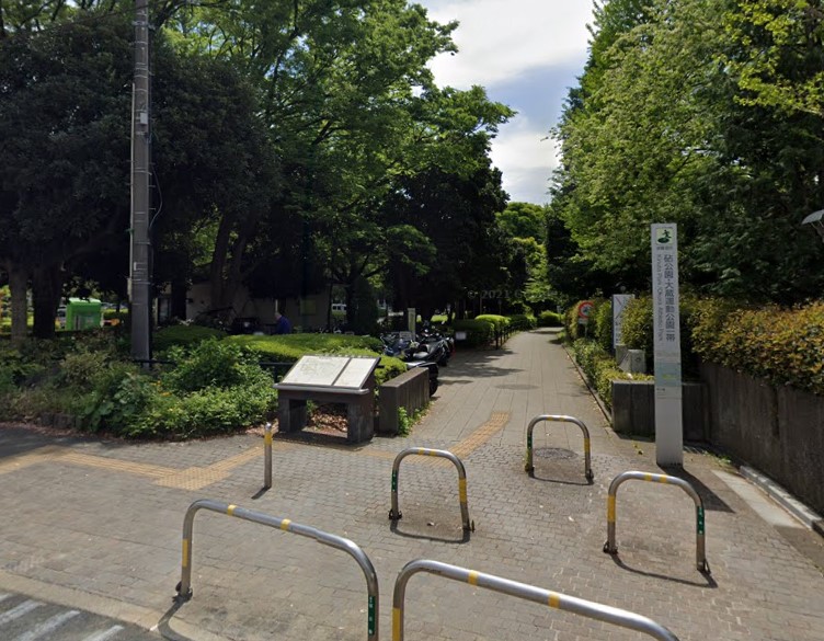 桜丘4丁目戸建 北棟 公園