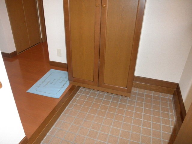 ルミエール等々力 玄関