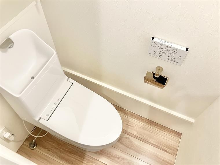 奥沢7丁目戸建 トイレ