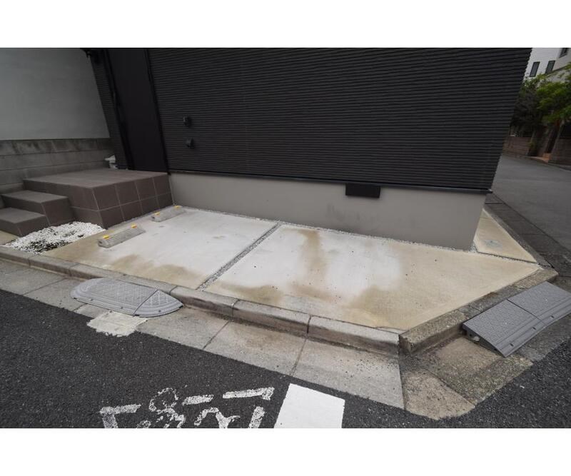 宮坂1丁目戸建 駐車場