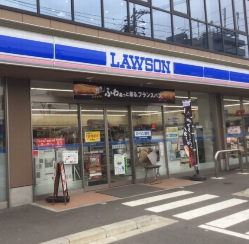 AZ代々木上原 コンビニ