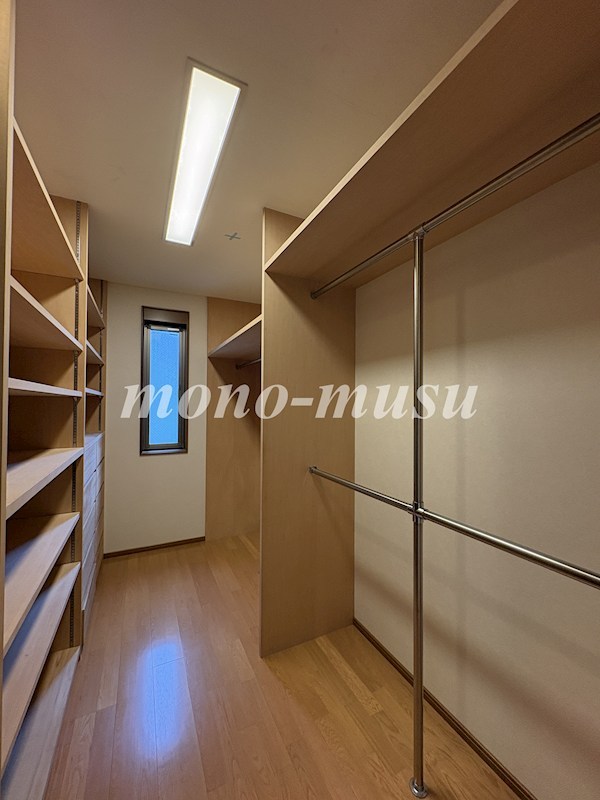 富ヶ谷1丁目戸建 収納