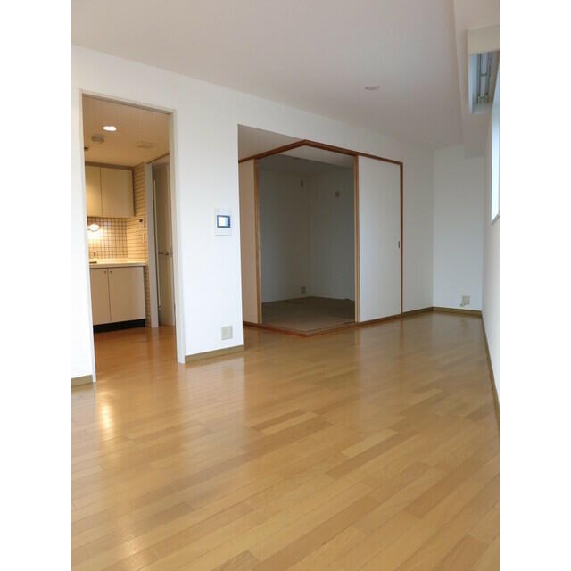 グランドメゾン三軒茶屋 リビング