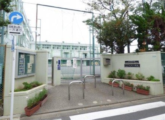 GRANDEUR洗足 小学校