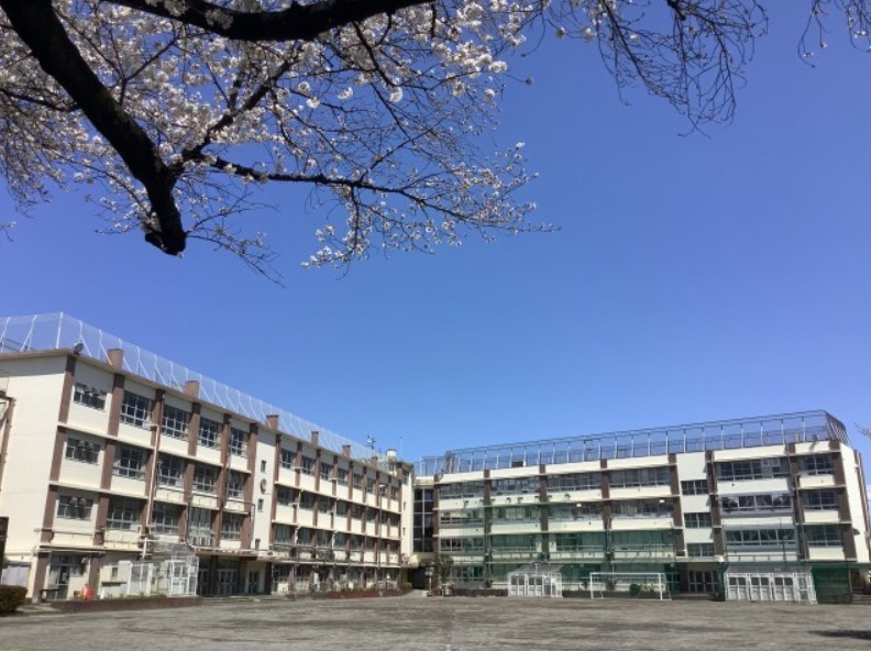 GRANDEUR洗足 中学校