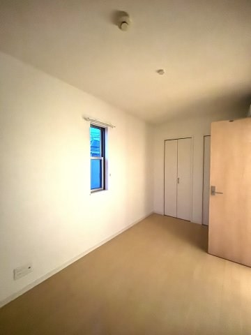 ガーデン上用賀ハウス ベッドルーム