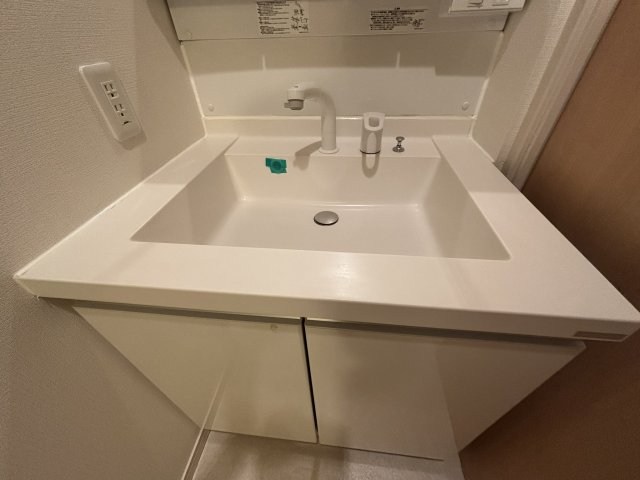 ガーデン上用賀ハウス 洗面所