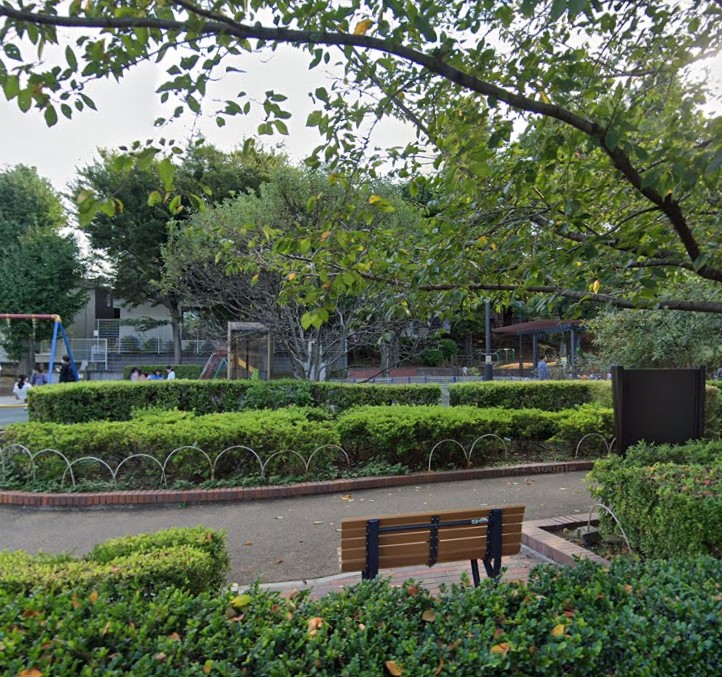 上目黒4丁目戸建 公園