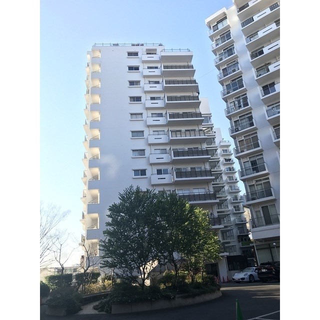 マンション雅叙苑1号棟 外観