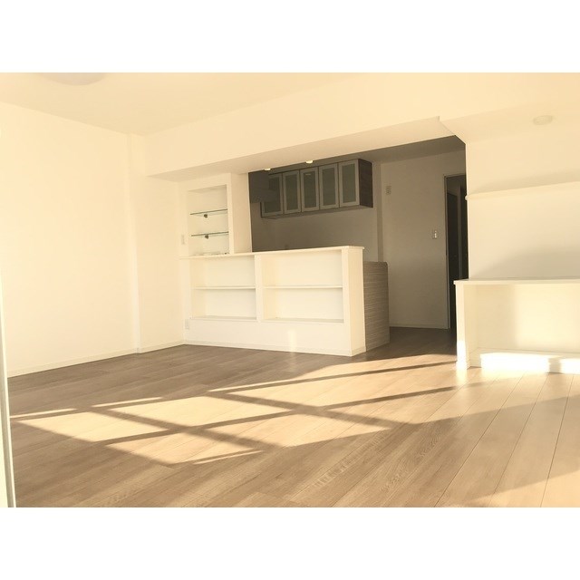 マンション雅叙苑1号棟 リビング