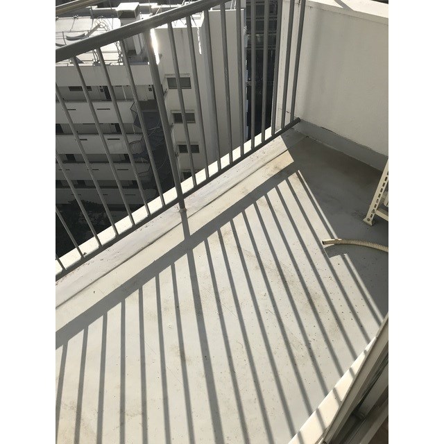 マンション雅叙苑1号棟 ベランダ