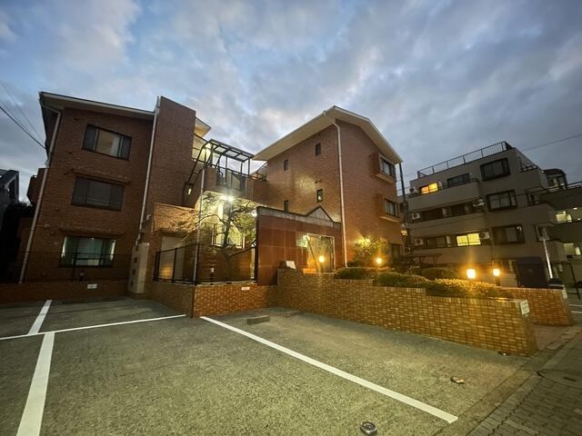 グローリー自由が丘 駐車場