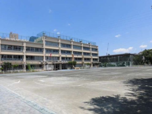 ピアース都立大学 小学校