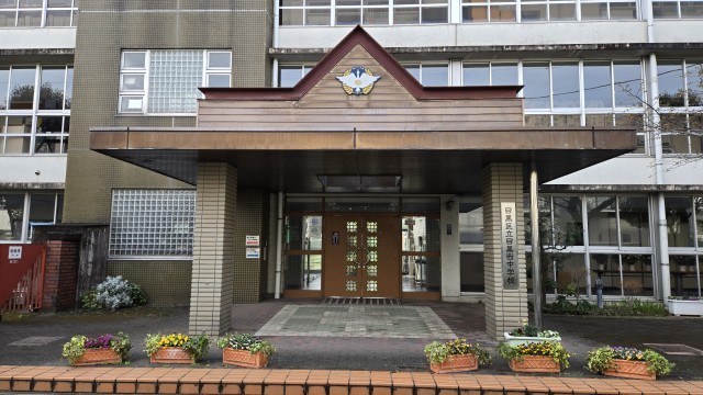 ピアース都立大学 中学校