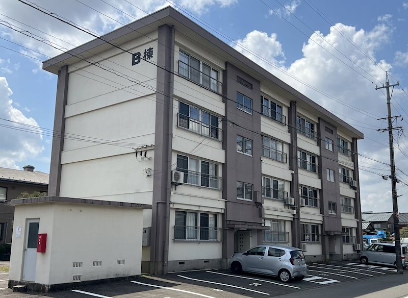 吉川マンションＢ棟 外観