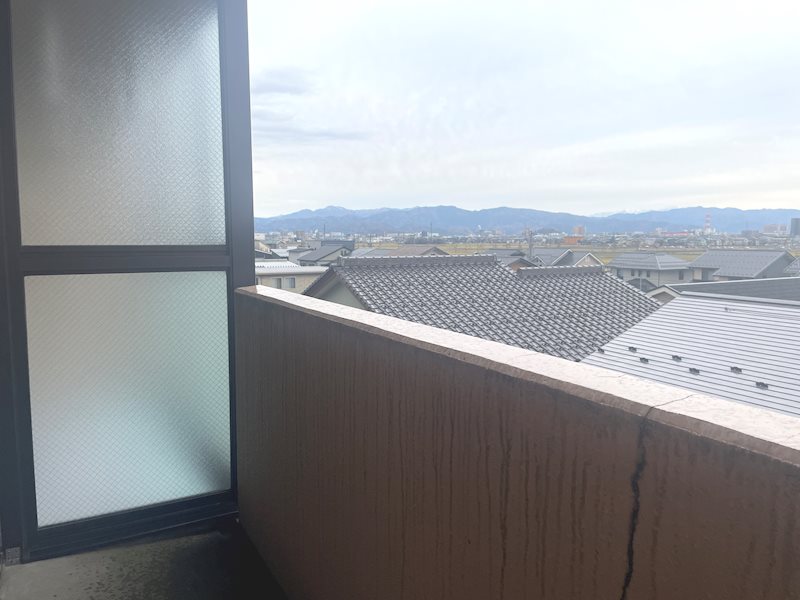 リバティ灯明寺 ベランダ