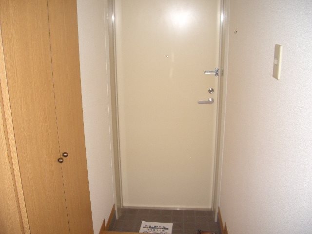 浅井ビル 玄関