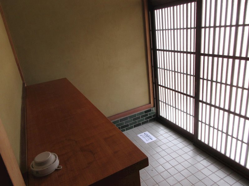 御幸１丁目貸家 玄関