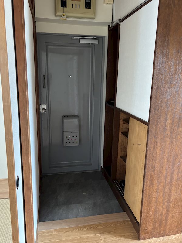 吉川マンションＢ棟 玄関