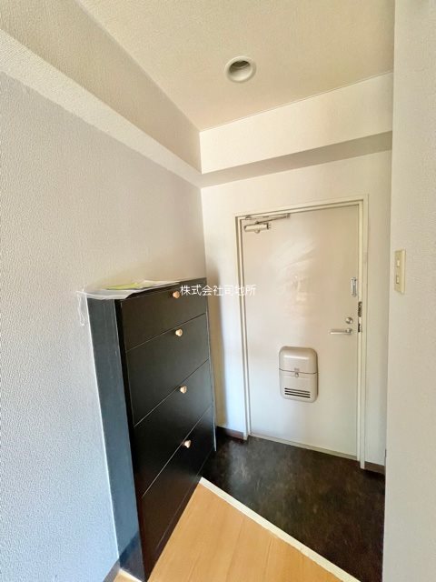 輝ビルⅠ 玄関