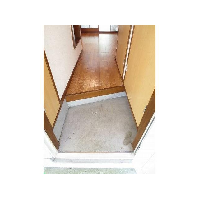 セゾン六浦ハイツ 玄関